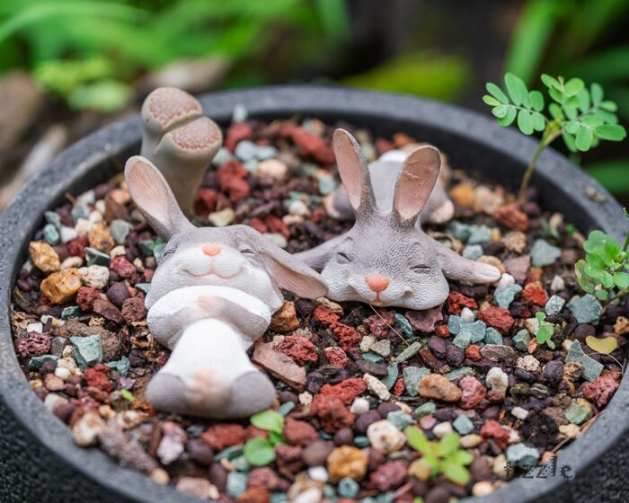 2Pc Miniature Fairy Small Two Rabbits Sleeping On Stomachanimal Figurines Garden Supplies & Accessories Terrarium