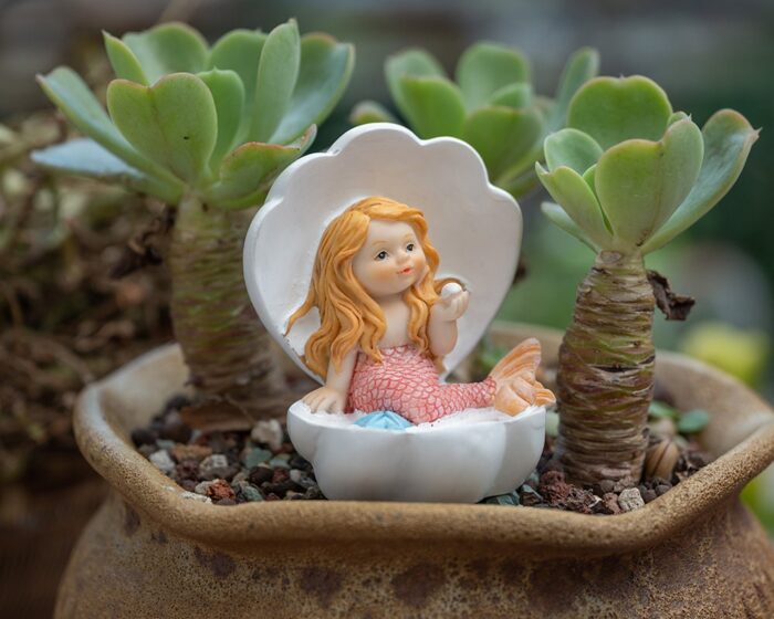 Miniature Mermaid Sit in Shell Gardening, Terrarium Supply, Garden Decor