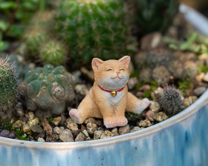 Miniature Small Cat Do The Splits , Fairy Garden Supplies & Accessories, Mini Animals For Fairies & Terrariums