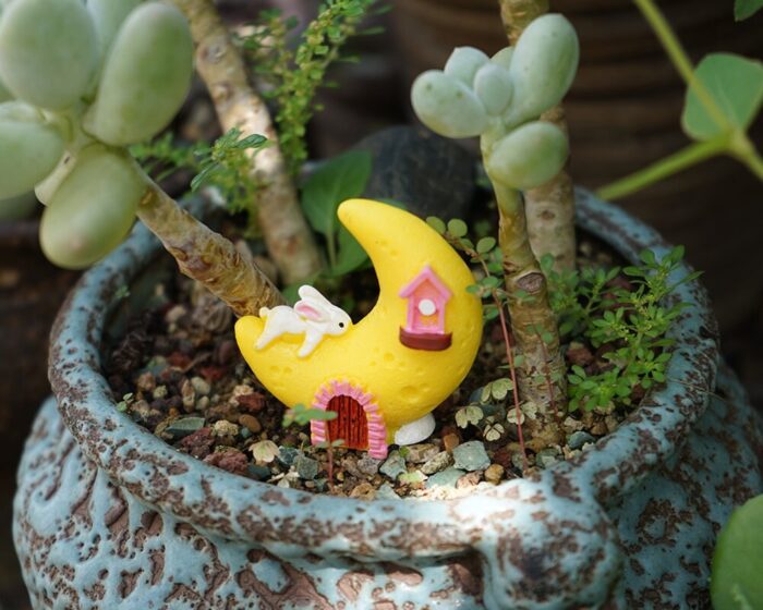 Miniature Tiny Moon House, Fairy Garden Supplies & Accessories , Mini Animals For Fairies & Terrariums