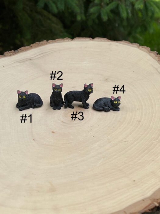 One Miniature Cat, Fairy Garden Accessories, Terrarium, Miniatures, Mini Cat, Miniature Halloween Black Dollhouse